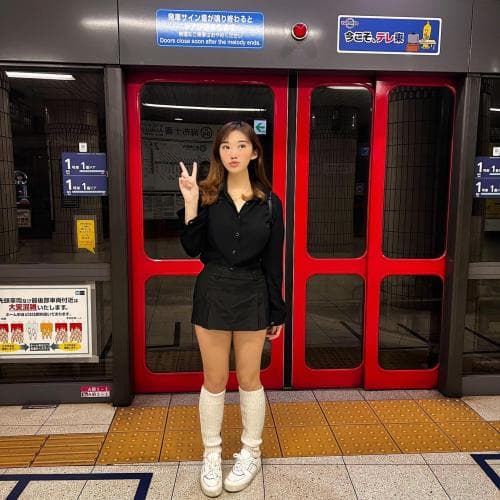 Jalan-Jalan ke Tokyo, 7 Potret Livy Renata Bikin Gemas Netizen