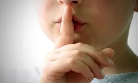 Ini Hukum dalam Islam Mengumbar Aib di Media Sosial Ini Hukum dalam Islam Mengumbar Aib di Media Sosial