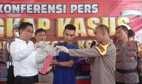 Pengakuan Pembunuh Mayat Dalam Karung di Tegal, Racuni Korban dengan Potasium Pengakuan Pembunuh Mayat Dalam Karung di Tegal, Racuni Korban dengan Potasium