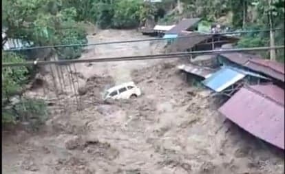 Banjir Bandang I Unit Mobil Diseret Air Bah Di Kawasan Wisata Sembahe Deliserdang