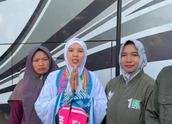 Pekerja Laundry asal Probolinggo Menang Undian Umroh Gratis dari Faisol Riza Pekerja Laundry asal Probolinggo Menang Undian Umroh Gratis dari Faisol Riza