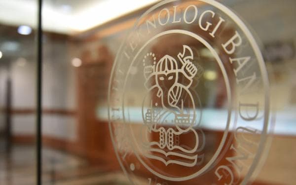 ITB Terima 1.793 Calon Mahasiswa Baru Lewat Jalur SNBT 2023 ITB Terima 1.793 Calon Mahasiswa Baru Lewat Jalur SNBT 2023