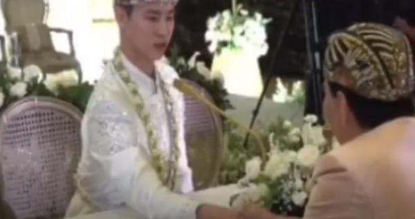 Putri Bupati Pandeglang Dinikahi Youtuber Korea Mualaf dengan Mas Kawin Setengah Miliar Rupiah Putri Bupati Pandeglang Dinikahi Youtuber Korea Mualaf dengan Mas Kawin Setengah Miliar Rupiah