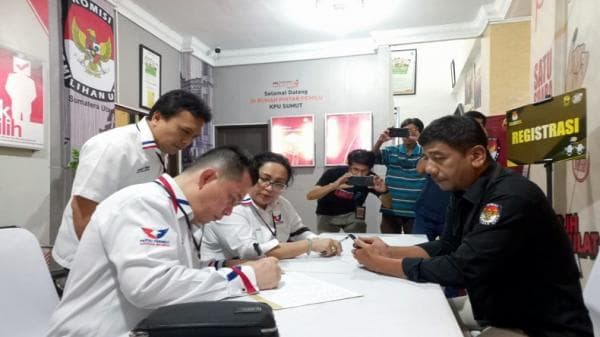 Ketua DPW Perindo Sumut: Bacaleg Perindo Harus Kompak Ketua DPW Perindo Sumut: Bacaleg Perindo Harus Kompak