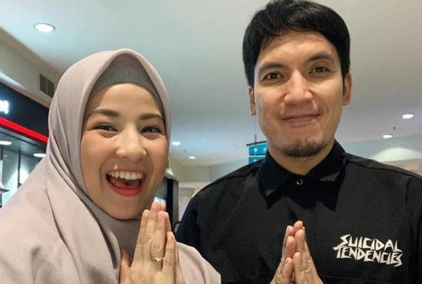 Diceraikan Desta, Natasha Rizky Resmi Sandang Status Janda Diceraikan Desta, Natasha Rizky Resmi Sandang Status Janda