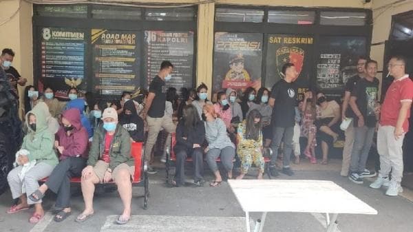 Plh Kota Bandung Dukung Razia di Eks Lokalisasi Saritem yang Masih Buka Diam-Diam Plh Kota Bandung Dukung Razia di Eks Lokalisasi Saritem yang Masih Buka Diam-Diam
