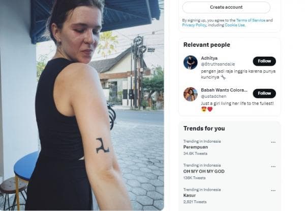 Tato Bule Cantik Ini Bikin Ngakak Netizen, Bergambar Logo Kementerian PUPR Tato Bule Cantik Ini Bikin Ngakak Netizen, Bergambar Logo Kementerian PUPR