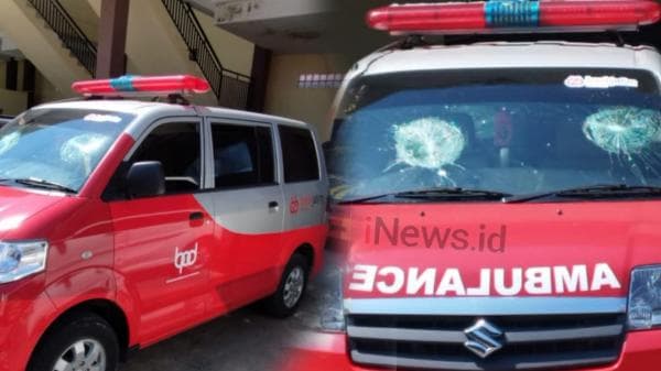 Tak Terima Ibunya Meninggal, Mobil Ambulans Pengantar Jenazah Milik RS Sampang di Rusak Warga Tak Terima Ibunya Meninggal, Mobil Ambulans Pengantar Jenazah Milik RS Sampang di Rusak Warga