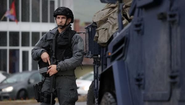 Siap Perang Presiden Serbia Siagakan Pasukan di Perbatasan Kosovo