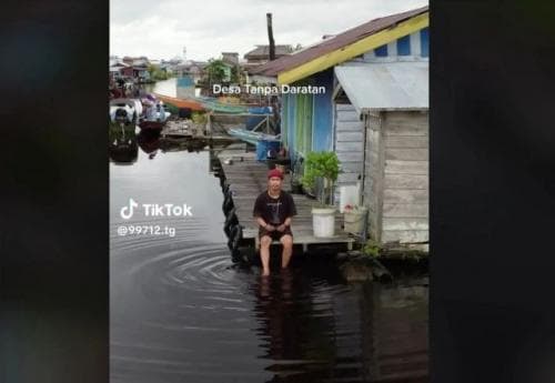 Viral! Desa di Pulau Ini Tanpa Daratan, Ada Parkiran Perahu di Masjid
