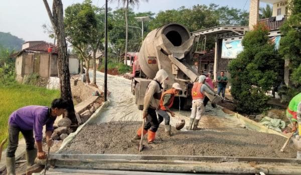 Jalan Penghubung Antar Desa di Kecamatan Cibeber Cianjur Mulai Kerjakan, Ini Penjelasannya Jalan Penghubung Antar Desa di Kecamatan Cibeber Cianjur Mulai Kerjakan, Ini Penjelasannya