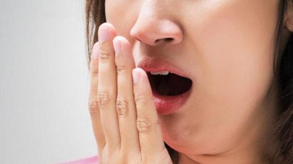 7 Cara Menghilangkan Bau Mulut Tidak Sedap, Sangat Mudah dan Praktis