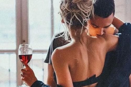 Yuk Simak Pengertian dari Red Flag, Yellow Flag, dan Green Flag dalam sebuah Hubungan Yuk Simak Pengertian dari Red Flag, Yellow Flag, dan Green Flag dalam sebuah Hubungan