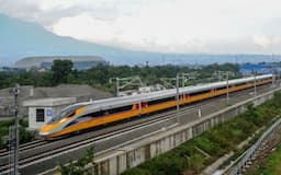 Jokowi Ingin MRT hingga Kereta Cepat Segera Terintegrasi dengan Moda Transportasi Lain