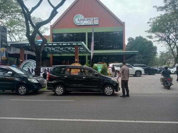 Hidangkan Makanan Khas Solo, Anjungan Resto Fortune Resmi Dibuka di Tangerang Selatan Hidangkan Makanan Khas Solo, Anjungan Resto Fortune Resmi Dibuka di Tangerang Selatan