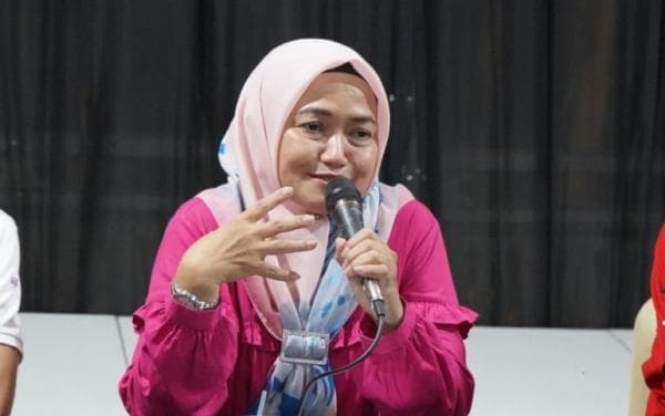 Ditantang Menhub Budi Karya Sumadi, Bunda Omi Maju Jadi Bacaleg DPRD Sumsel, Ternyata Ini Alasannya Ditantang Menhub Budi Karya Sumadi, Bunda Omi Maju Jadi Bacaleg DPRD Sumsel, Ternyata Ini Alasannya