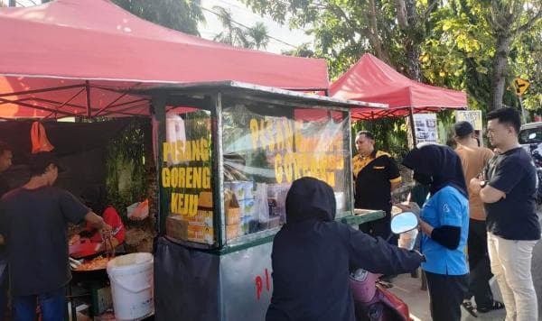 Pisang Goreng Keju di Pangkalpinang Mendadak Viral, Si Pemilik Ketiban Rejeki Nomplok Pisang Goreng Keju di Pangkalpinang Mendadak Viral, Si Pemilik Ketiban Rejeki Nomplok