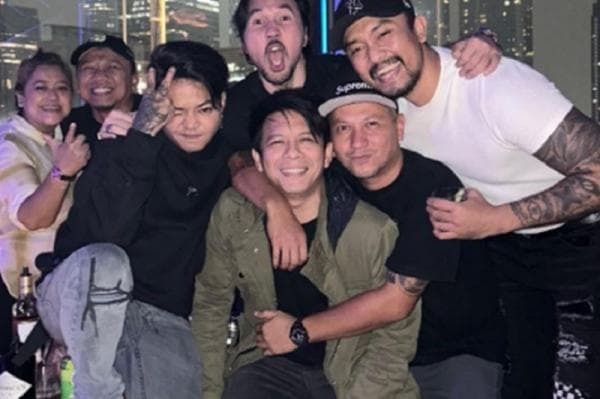 Diundang Manggung di Pembukaan Resto Baru, Ariel NOAH Tolak Bayaran Reza Arap: Santai Diundang Manggung di Pembukaan Resto Baru, Ariel NOAH Tolak Bayaran Reza Arap: Santai