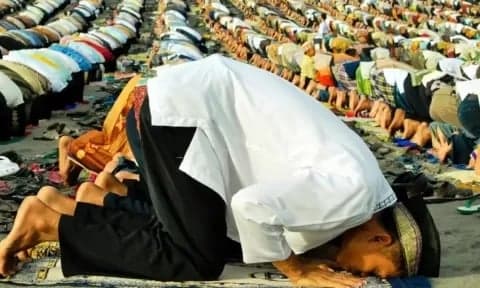 Rukun tak Berbeda, antara Shalat Idul Adha dan Idul Fitri Rukun tak Berbeda, antara Shalat Idul Adha dan Idul Fitri