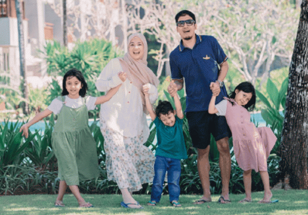 Resmi Cerai, Panggilan Baru Desta ke Natasha Rizky Bikin Netizen Mewek: Bukan Abuy Lagi Resmi Cerai, Panggilan Baru Desta ke Natasha Rizky Bikin Netizen Mewek: Bukan Abuy Lagi