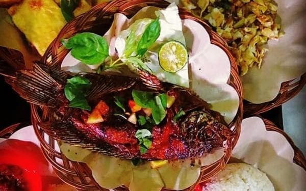 6 Rekomendasi Tempat Makan di Majalengka, dari Bandung Hanya Sejam Pakai Tol Cisumdawu 6 Rekomendasi Tempat Makan di Majalengka, dari Bandung Hanya Sejam Pakai Tol Cisumdawu