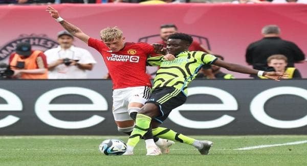 Hasil Bola Tadi Malam: Arsenal 0-2 Man United, Barcelona vs Juventus Batal Digelar Hasil Bola Tadi Malam: Arsenal 0-2 Man United, Barcelona vs Juventus Batal Digelar