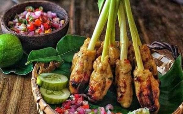 Menambah Cita Rasa, Ini 3 Makanan Khas Bali yang Wajib Kamu Coba Menambah Cita Rasa, Ini 3 Makanan Khas Bali yang Wajib Kamu Coba