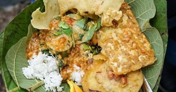 Rekomendasi 5 Warung Nasi Pecel Terenak di Ponorogo, Ada yang Dibungkus Daun Jati Rekomendasi 5 Warung Nasi Pecel Terenak di Ponorogo, Ada yang Dibungkus Daun Jati