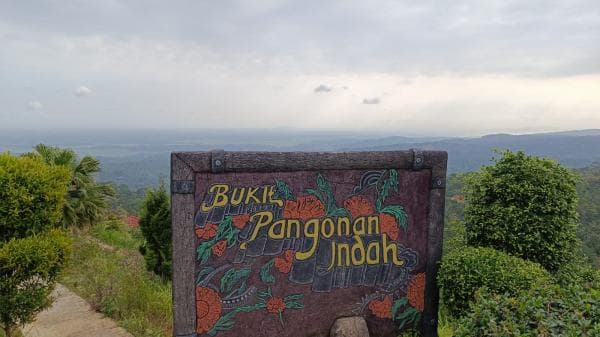 Bukit Pangonan Indah, Pegunungan Banyumas yang Cocok Untuk Menikmati Sunset Bukit Pangonan Indah, Pegunungan Banyumas yang Cocok Untuk Menikmati Sunset