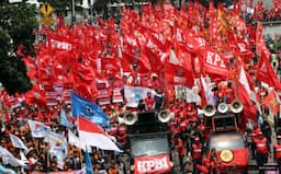 Hari Ini, Massa Buruh Gelar Demo Besar-besaran di Gedung MK Kawal Sidang Uji Formil UU Cipta Kerja