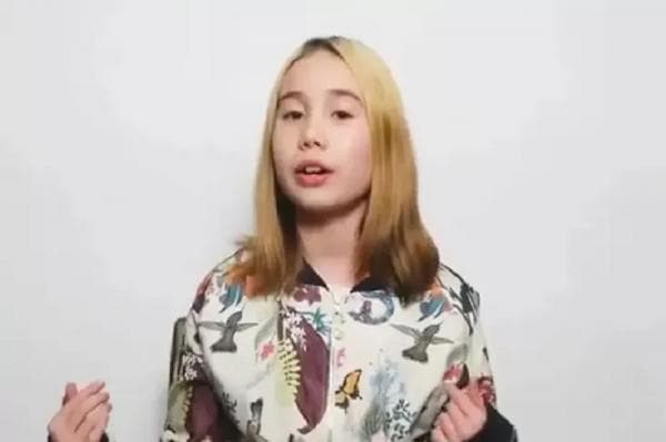 Lil Tay Rapper Cilik asal Georgia Meninggal Dunia di Usia 14 Tahun, Diduga Bunuh Diri Lil Tay Rapper Cilik asal Georgia Meninggal Dunia di Usia 14 Tahun, Diduga Bunuh Diri