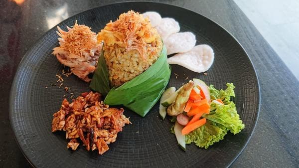 Viral, WNI Jual Nasi Goreng di Amerika, Banyak Bule yang Ketagihan Viral, WNI Jual Nasi Goreng di Amerika, Banyak Bule yang Ketagihan