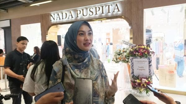 Lebarkan Sayap Bisnis, Nada Puspita Buka Toko Perdana di Bandung Lebarkan Sayap Bisnis, Nada Puspita Buka Toko Perdana di Bandung