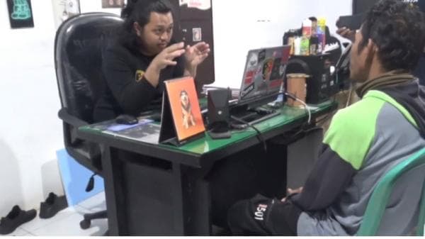 Bejat, Pria di Pinrang Cabuli Belasan Anak Dibawah Umur Bejat, Pria di Pinrang Cabuli Belasan Anak Dibawah Umur