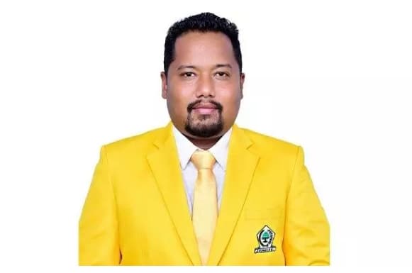 Camat Medan Labuhan Bungkam, Alex Tampubolon Kecewa Spanduk Miliknya Dicopot Kepling Camat Medan Labuhan Bungkam, Alex Tampubolon Kecewa Spanduk Miliknya Dicopot Kepling