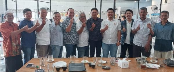 Relawan Pasukan 2000 di 8 Kabupaten di Aceh Siap Raih Suara dan Kemenangan di Aceh Relawan Pasukan 2000 di 8 Kabupaten di Aceh Siap Raih Suara dan Kemenangan di Aceh