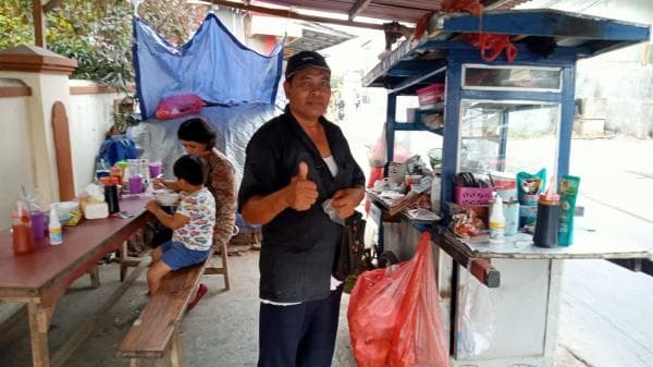 Kuliner Cilegon: Bakso Mang Saban, Eksis di Cilegon Sejak 2001 Kuliner Cilegon: Bakso Mang Saban, Eksis di Cilegon Sejak 2001