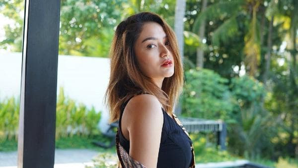 Deretan Artis Indonesia Punya Rumah di Bekasi, Ada yang sampai Miliki 17 Pekerja Deretan Artis Indonesia Punya Rumah di Bekasi, Ada yang sampai Miliki 17 Pekerja