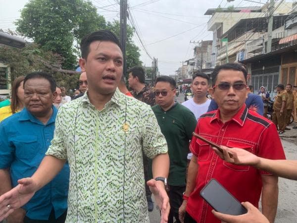 Warga Sampali Tolak Pelebaran Parit, Dewan : Pemko Medan Harus Mendengarkan Aspirasi Masyarakat Warga Sampali Tolak Pelebaran Parit, Dewan : Pemko Medan Harus Mendengarkan Aspirasi Masyarakat