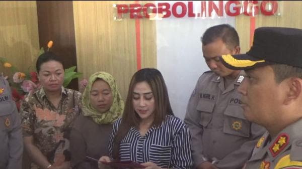 Luluk Nuril Marahi Siswa Magang Minta Maaf, Jabatan Suami Dicopot Kapolres Luluk Nuril Marahi Siswa Magang Minta Maaf, Jabatan Suami Dicopot Kapolres