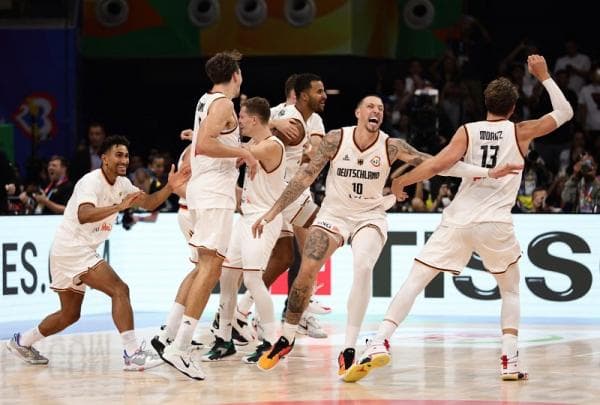 Hasil Final FIBA World Cup 2023: Tumbangkan Serbia, Jerman Sukses Rengkuh Gelar Juara Perdana Hasil Final FIBA World Cup 2023: Tumbangkan Serbia, Jerman Sukses Rengkuh Gelar Juara Perdana
