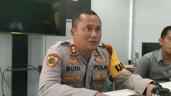 Kapolres Bangka Tengah Pastikan Pengusutan Kasus Kematian Valentinus Dilakukan Maksimal Kapolres Bangka Tengah Pastikan Pengusutan Kasus Kematian Valentinus Dilakukan Maksimal