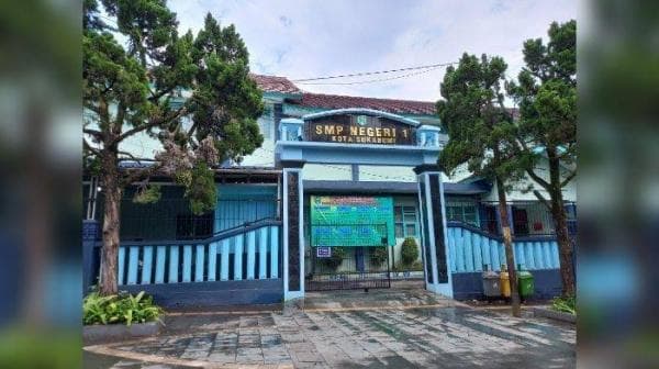 18 SMP Terbaik di Kota Sukabumi, Terakreditasi A Fasilitas Lengkap dan Rating di Google Memuaskan 18 SMP Terbaik di Kota Sukabumi, Terakreditasi A Fasilitas Lengkap dan Rating di Google Memuaskan