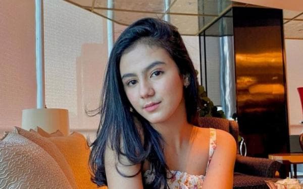 Profil Andi Viola, Artis Berparas Cantik Keturunan Bugis Profil Andi Viola, Artis Berparas Cantik Keturunan Bugis