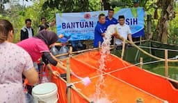 Warga Desa Wates Antre Dapat Bantuan Air Bersih