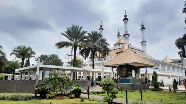 Jadwal Sholat Kota Tasikmalaya, Kamis 21 September 2023 atau 6 Rabiul Awal 1445 Hijriah Jadwal Sholat Kota Tasikmalaya, Kamis 21 September 2023 atau 6 Rabiul Awal 1445 Hijriah