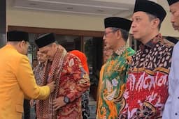 Arya Permana Graha Dampingi Wakil Menteri Saiful Rahmat Dasuki saat Kunjungan ke Kuningan