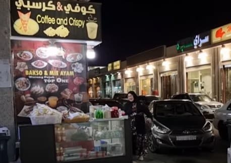 Kisah Sukses Tiga WNI asal Cianjur Buka Warung Makan di Arab Saudi, Omzet Capai Puluhan Juta Sehari Kisah Sukses Tiga WNI asal Cianjur Buka Warung Makan di Arab Saudi, Omzet Capai Puluhan Juta Sehari