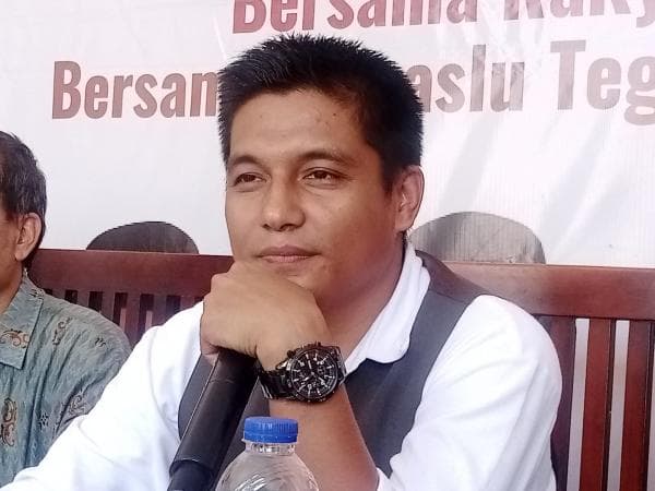 Begini Kata Bawaslu soal Banyaknya Bacaleg di Cirebon yang Pasang Baliho Sebelum Masa Kampanye Begini Kata Bawaslu soal Banyaknya Bacaleg di Cirebon yang Pasang Baliho Sebelum Masa Kampanye