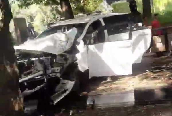 Brak! Innova di Semarang Seruduk Pelajar SMA dan Pengendara Motor Brak! Innova di Semarang Seruduk Pelajar SMA dan Pengendara Motor